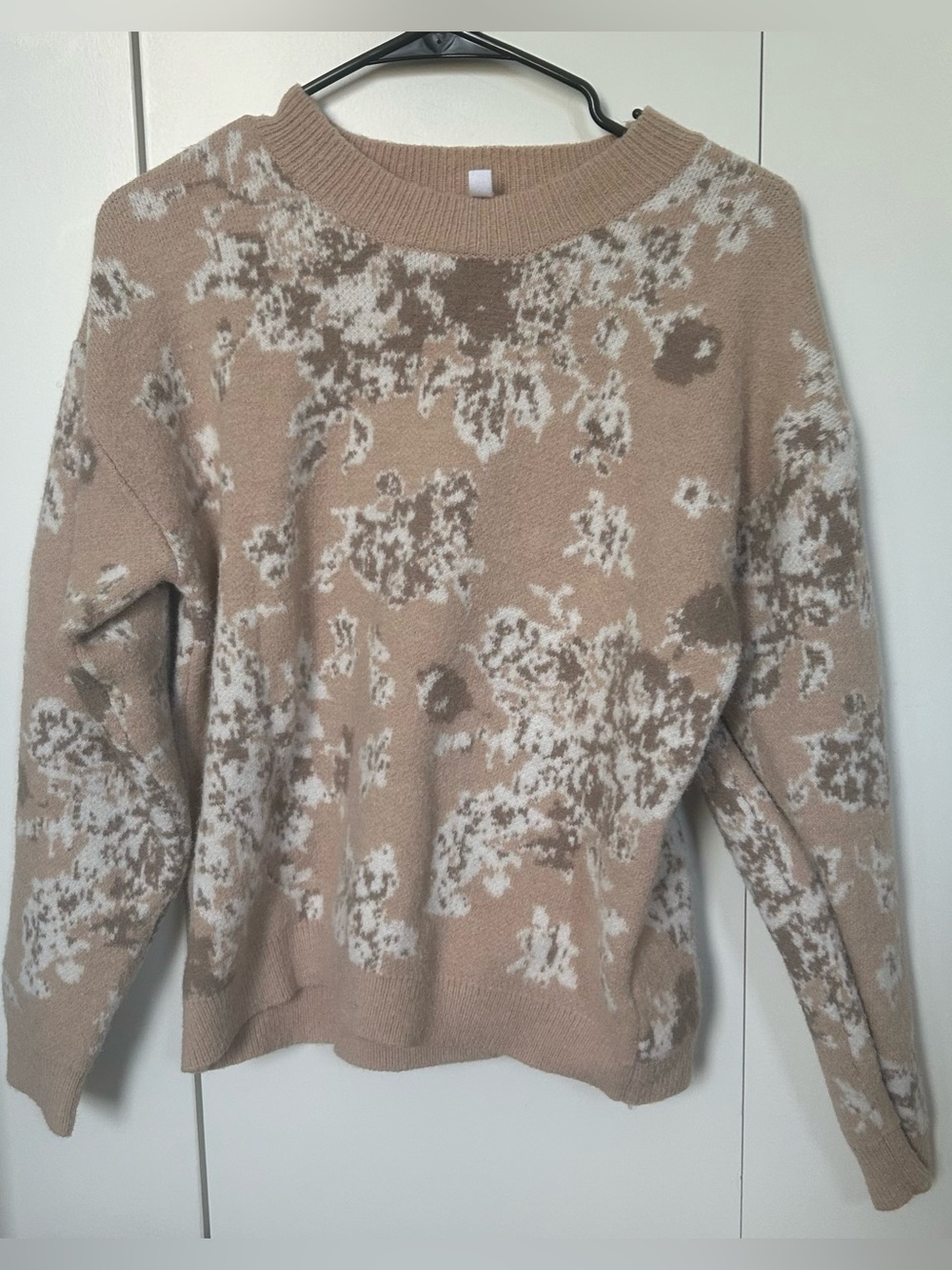 WISHLIST Light Brown Floral Pattern Crewneck Sweater - Women's Ribbed Edges